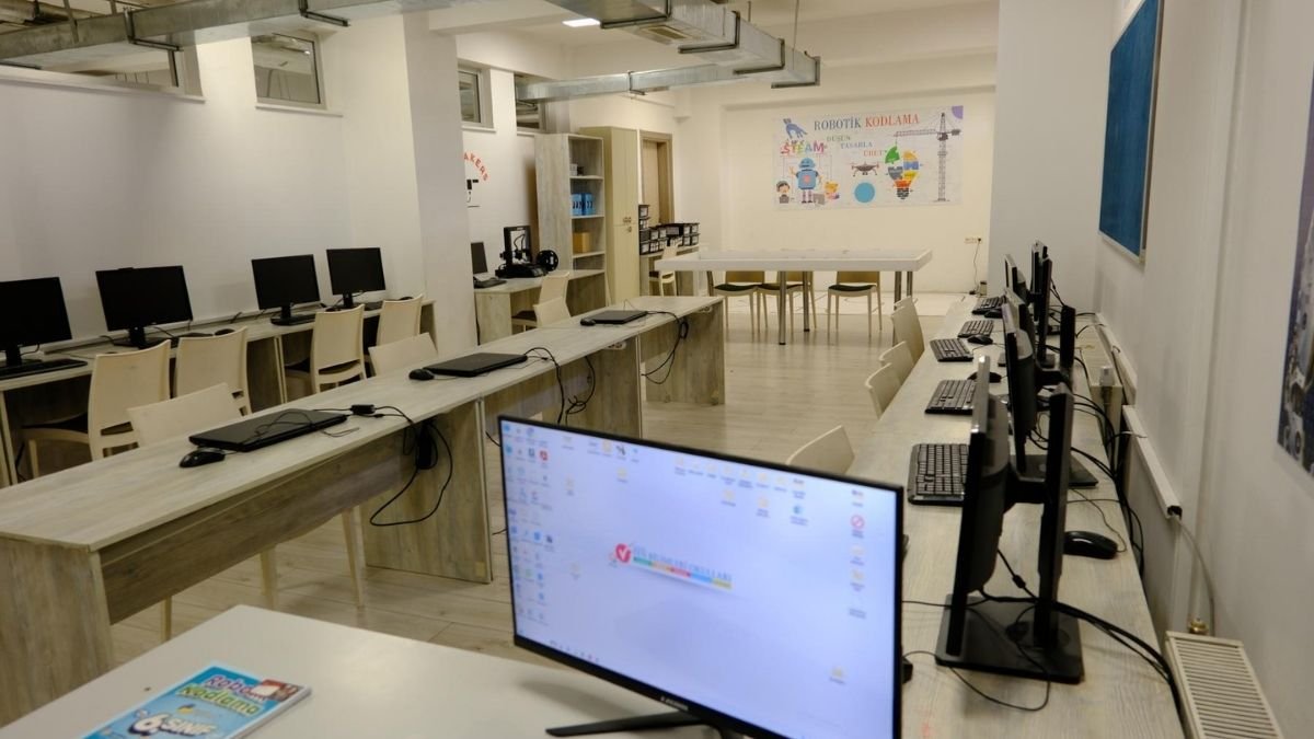 Bilişim Teknolojileri Atölyesi