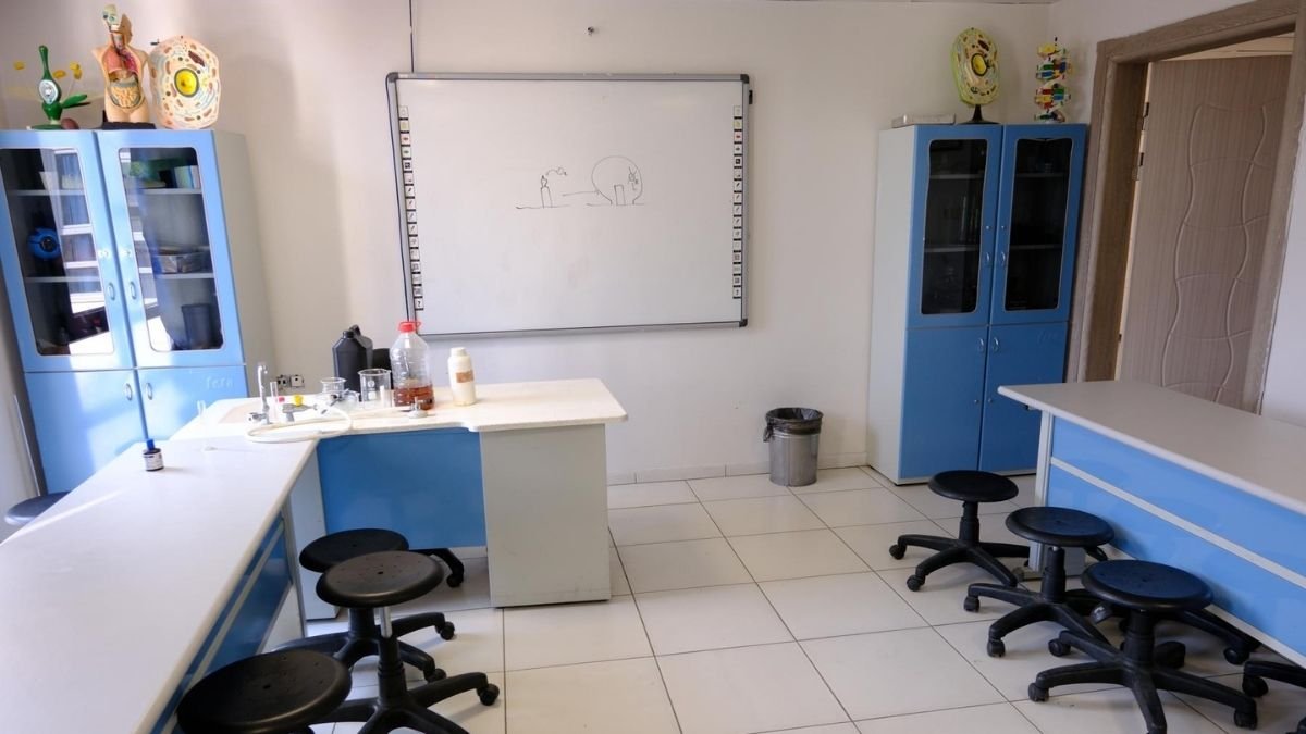 Biyoloji Laboratuvarı